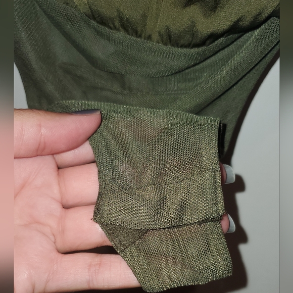 🎉HP 🎉NWT Socialite Women's Lace Trim Satin Bodysuit Size Medium in Olive Green - Picture 8 of 9